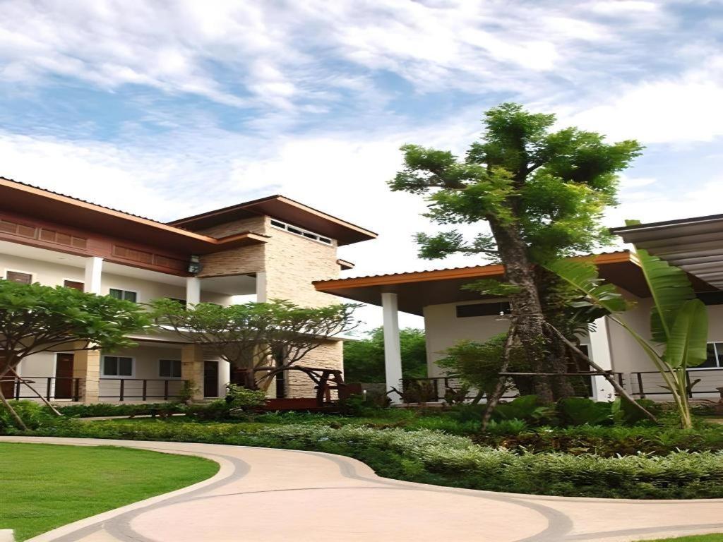 The Park Nangrong Resort Exterior foto